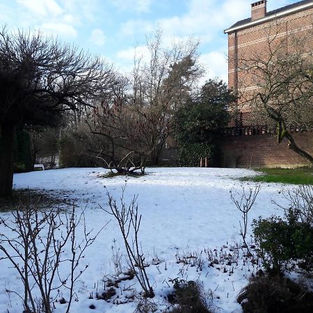 Uccle Un Grand Jardin En Ville. Chez Guy מראה חיצוני תמונה